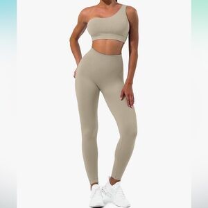 Ribbed one shoulder workout set size small. SO cute and flattering on.